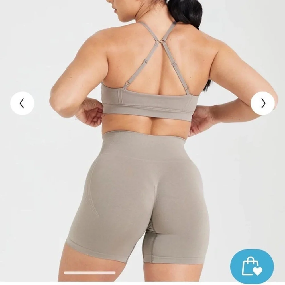 NWT Oner Active EFFORTLESS MICRO BRALETTE - Picture 2 of 5